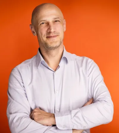 Headshot of Stephan Huber